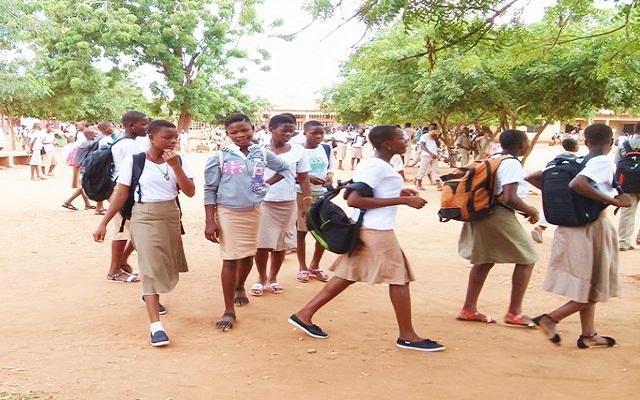 Rentrée scolaire : Des « élèves sans pièces » renvoyés à la maison