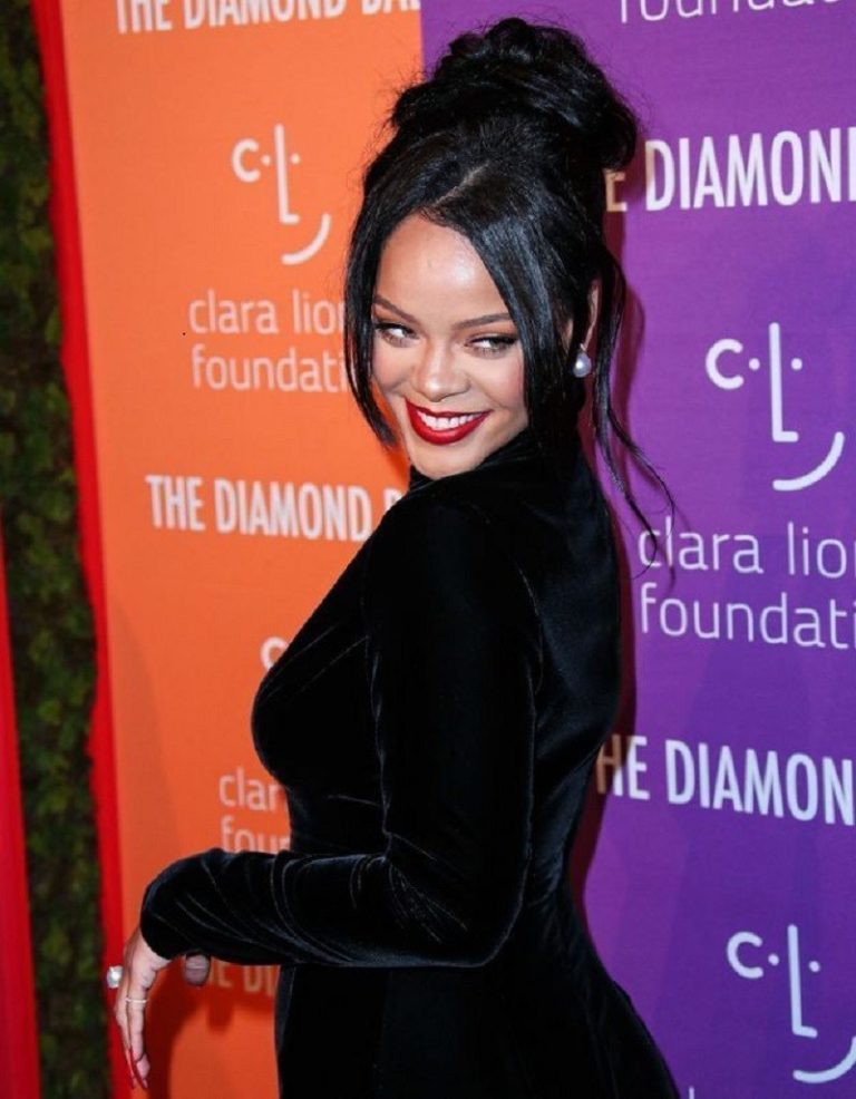 Rihanna enceinte ? La photo qui affole la toile !