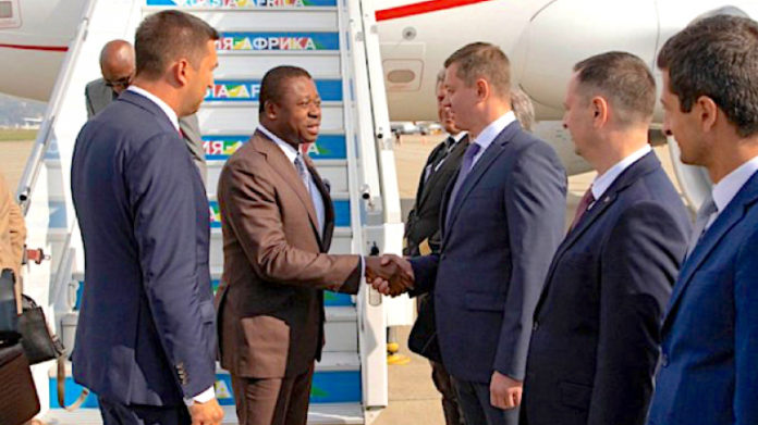 Sommet Russie-Afrique : le Chef de l’Etat est arrivé à Sotchi