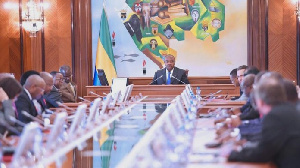 Gabon: Ali Bongo reconnait l’incompétence des membres de son gouvernement