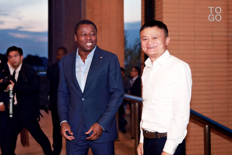 Jack Ma s’entretient avec le président togolais