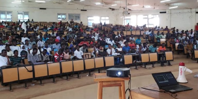 Togo : des étudiants de Kara touchent du doigt les procédures d’Etudes en France