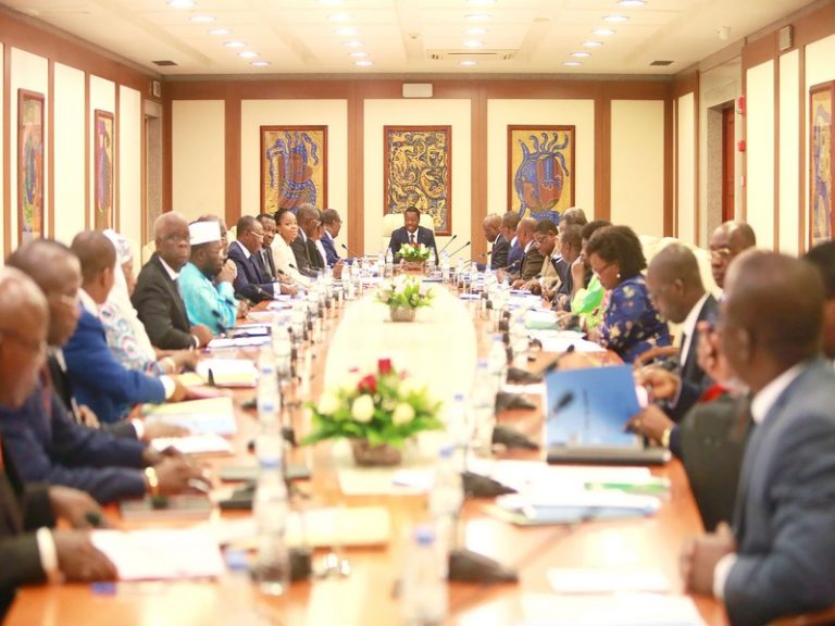 Togo: voici l’intégralité du communiqué du conseil des ministres du vendredi 13 décembre 2019.