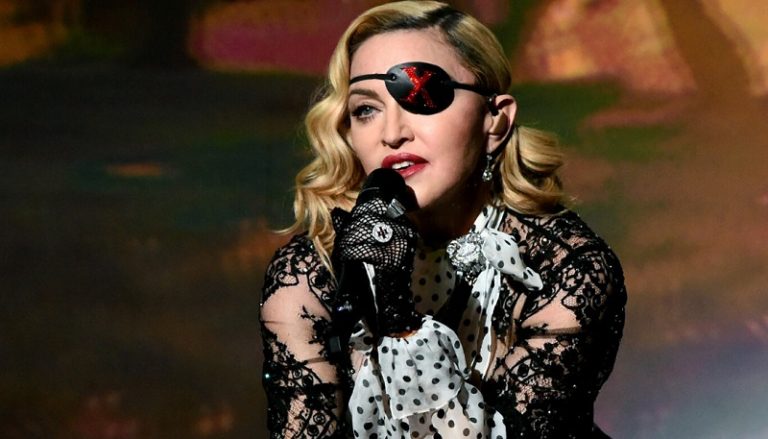 La complicité entre Madonna et son petit ami de 26 ans séduit le web (photos)