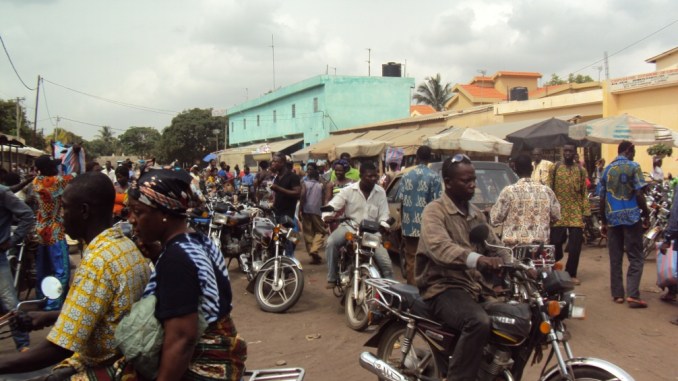 Lomé: une femme arrêtée pour trafic de faux billets à Gbossimé