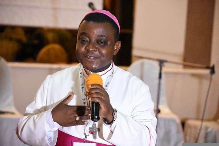 Togo : “l’incroyable” histoire de Mgr Nicodème Barrigah qui affole les réseaux sociaux (vidéo)