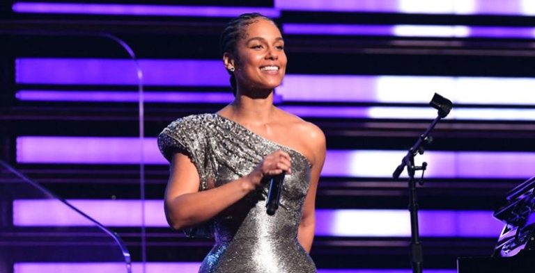 Cardi B reçoit le soutien d’Alicia Keys pour la présidence en cas de destitution de Donald Trump