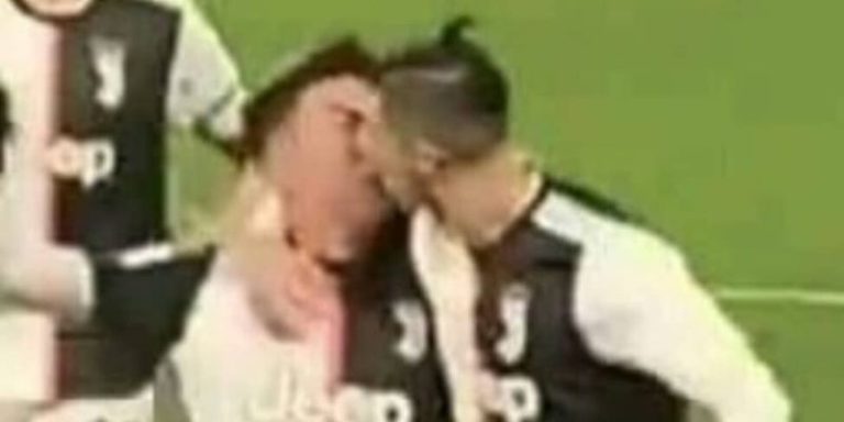 Juventus : le baiser entre Cristiano et Dybala qui affole la toile (photo)