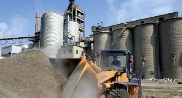 Togo : Un accord de 100 milliards FCFA conclu pour  2 nouvelles industries de ciment et de fer