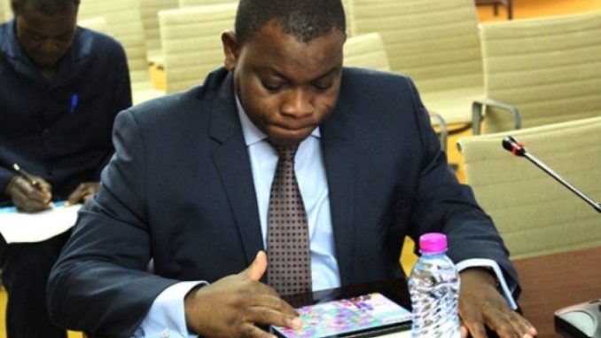 Togo: les petites leçons au ministre Trimua sur l’alternance