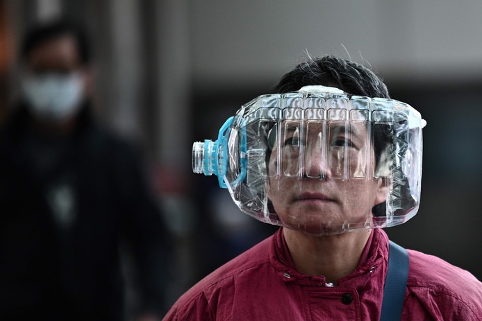 Coronavirus : Face à la pénurie de masques, les Chinois font preuve d’une imagination déconcertante (Photos)