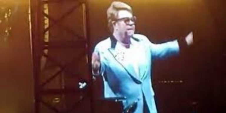Elton John : à bout de force, il interrompt son concert ce dimanche en Australie