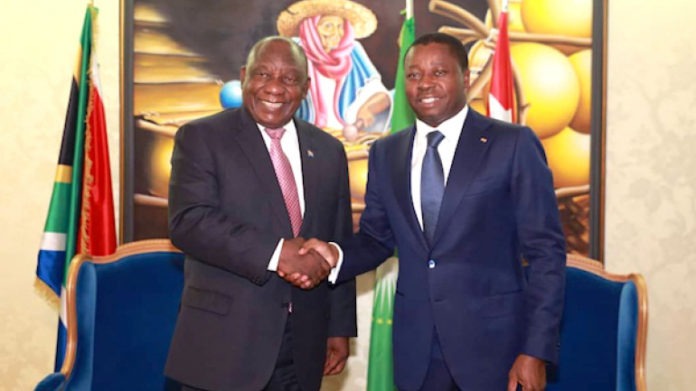 Cyril Ramaphosa félicite Faure Gnassingbé et salue « une étape positive vers l’approfondissement de la démocratie sur le continent »
