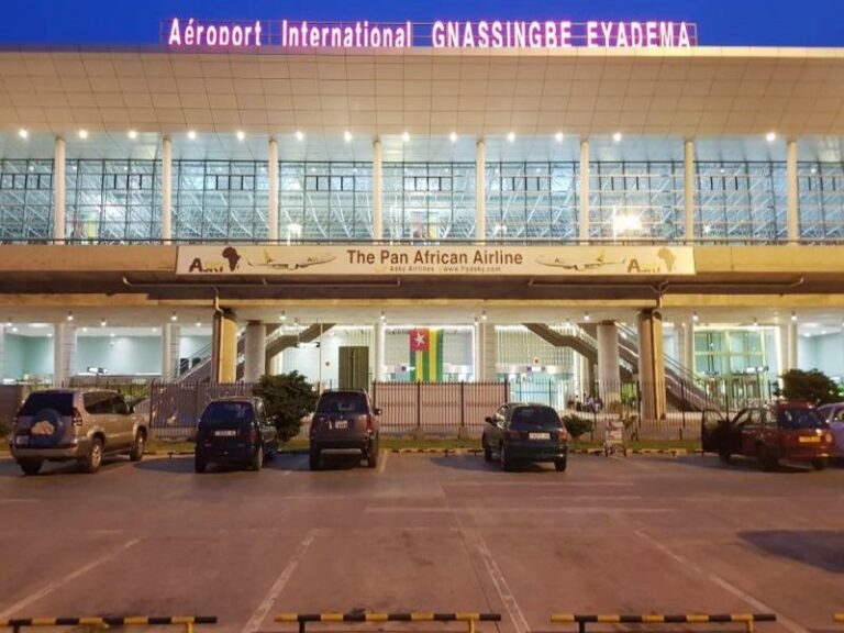 Togo/Réouverture des frontières aériennes: les autorités annoncent de nouvelles mesures applicables  aux passagers.