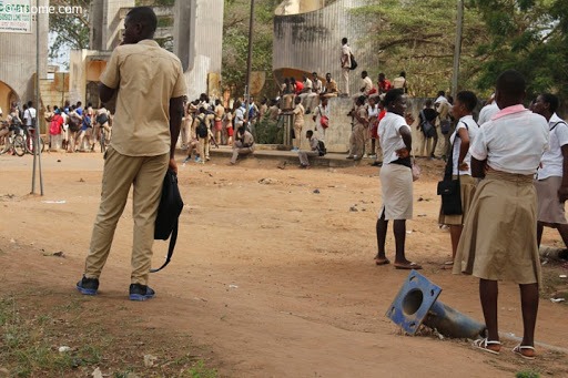 Togo : Les élèves ne sont pas des acteurs de porno