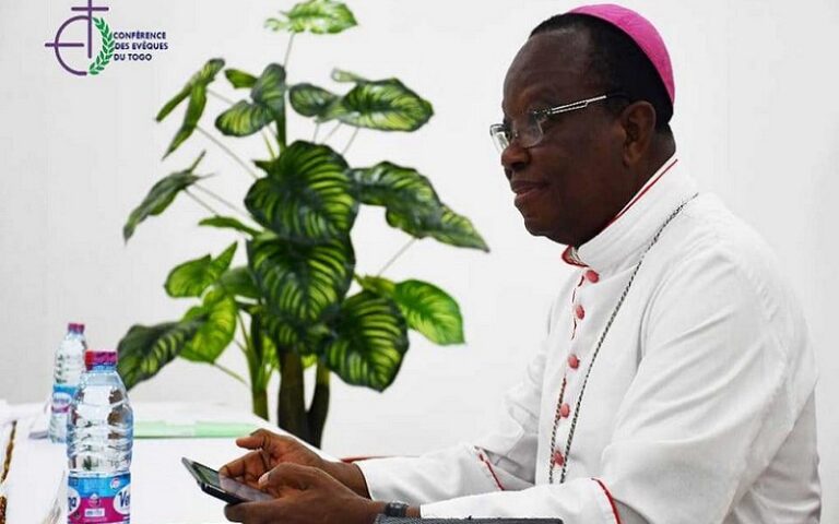 Togo – Pegasus : L’Eglise ne veut pas lâcher prise
