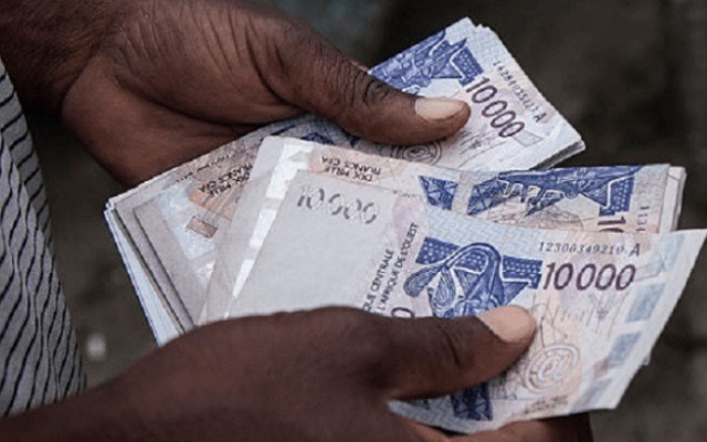 Togo – Les banques ferment à 11 heures ce jeudi 24 décembre