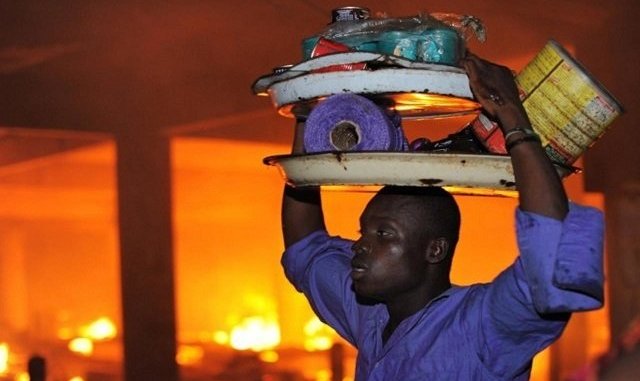 Incendie des marchés : 8 ans après, les « vrais » pyromanes courent toujours les rues