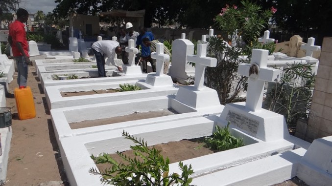 Destructions de cimetière: ça chauffe dans l’Avé
