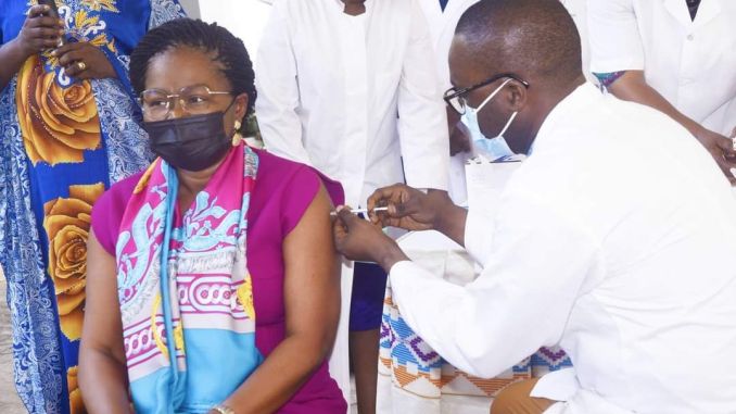 Campagne de vaccination anti Covid-19 au Togo:Dogbé donne le ton
