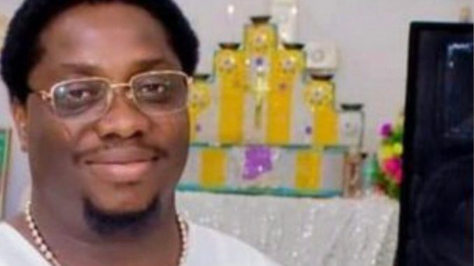 Nigéria: mort suspecte du milliardaire Kayode Badru dans une église céleste
