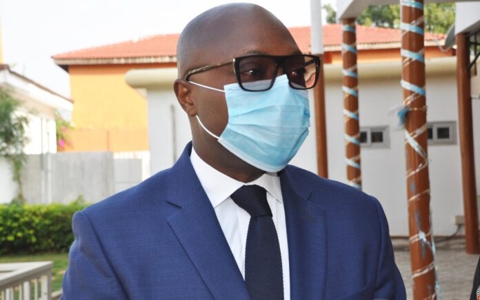 Togo- AstraZeneca/Prof. Didier Ekouévi : « La deuxième dose est obligatoire…»
