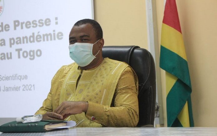 Togo-UL : Ihou Watéba désormais ancien doyen de la faculté des sciences de la santé