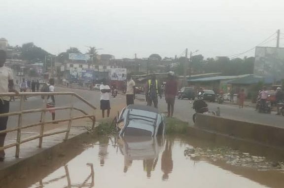 Drame: ce qu’il faut savoir de la voiture qui a fini sa course dans la lagune à Nyékonakpoè