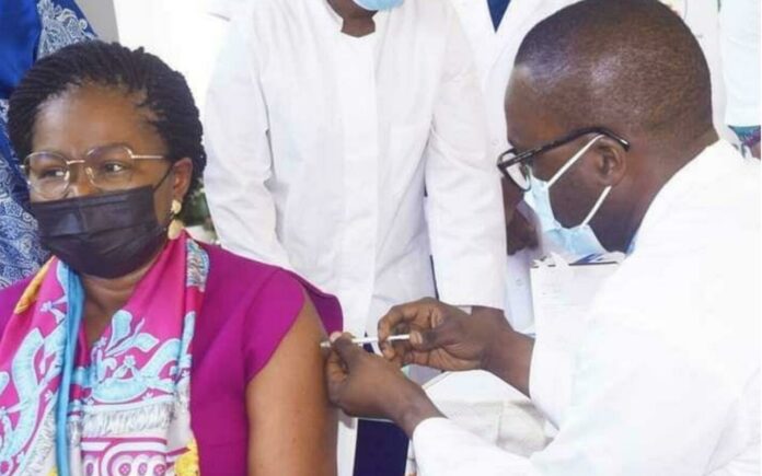 Togo-Covid-19 : Le gouvernement appelle à la vaccination contre le virus