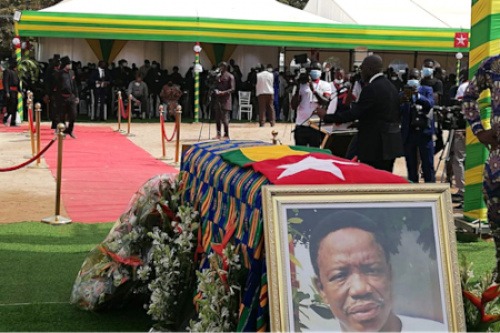 Le Togo rend hommage à Yawovi Agboyibo