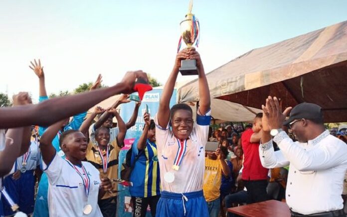 Togo- Comment renforcer l’estime de soi chez les jeunes filles via le foot