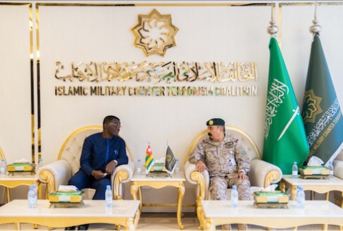 Terrorisme : le Togo et la Coalition islamique militaire se concertent