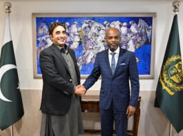 Le ministre des affaires étrangères en visite au Pakistan