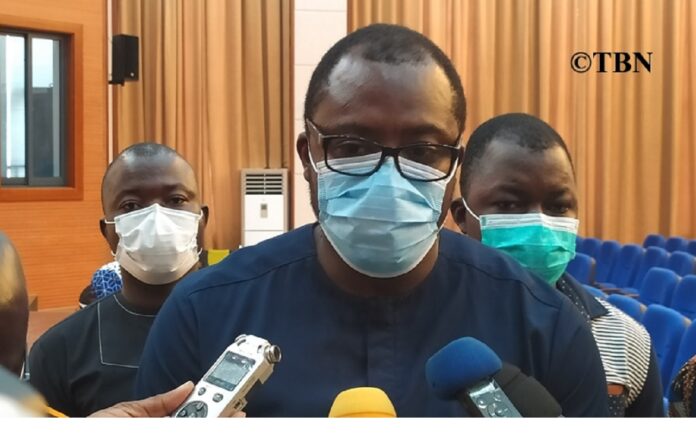 Togo-Vie chère : Dr Tsolényanou pour l’augmentation du SMIG et des salaires