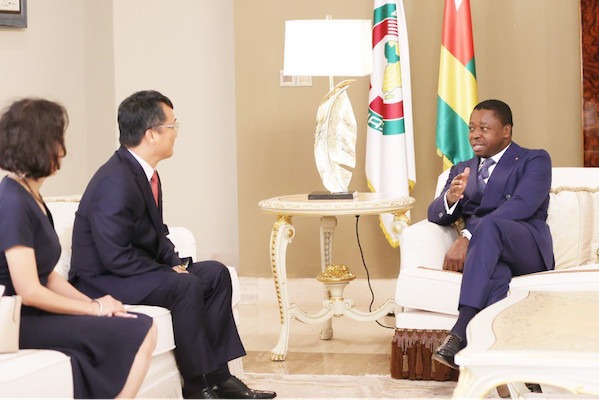 Trois nouveaux ambassadeurs accrédités au Togo