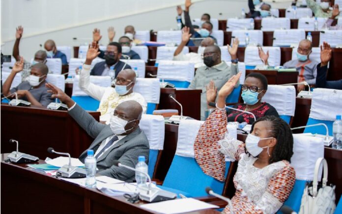 Togo- Sécurité juridique des entreprises: Les députés votent une loi relative à l’activité d’affacturage dans les Etats de l’UMOA