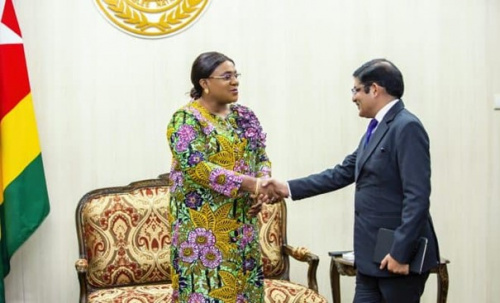 La présidente du parlement a reçu la directrice régionale du centre parlementaire canadien et l’ambassadeur de l’Inde
