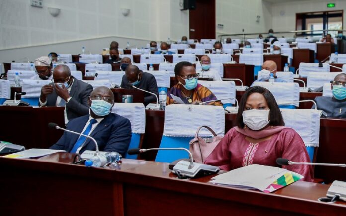Togo- Coup d’Etat constitutionnel: La Commission des lois de l’Assemblée nationale reprend la « forfaiture » ce jeudi