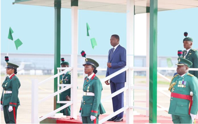 Faure Gnassingbé à Abuja: « Les accords militaires issus de la décolonisation sont caducs, dépassés et inappropriés »